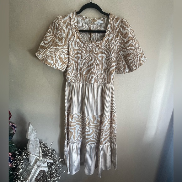 VOY Dresses & Skirts - Cream Ruffled Tiered Midi Dress with Puff Sleeves
